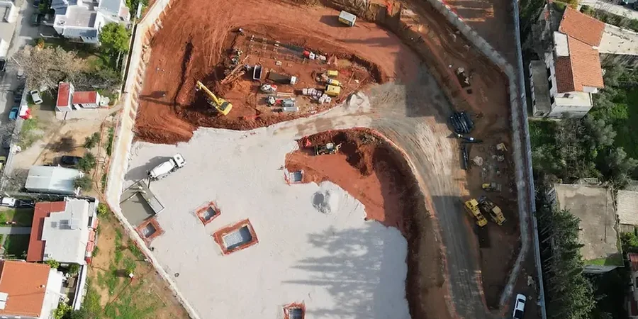 Diseño geotécnico de excavaciones profundas en Alicante
